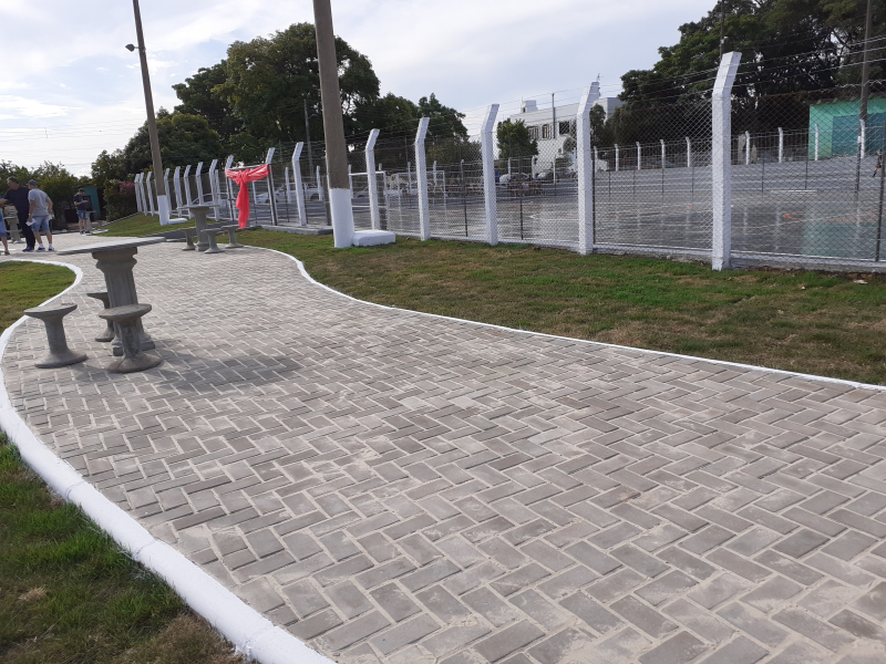  ADMINISTRAÇÃO MUNICIPAL CONCLUI A 1ª ETAPA DA REVITALIZAÇÃO DA PRAÇA VALENTIN KLEIN   